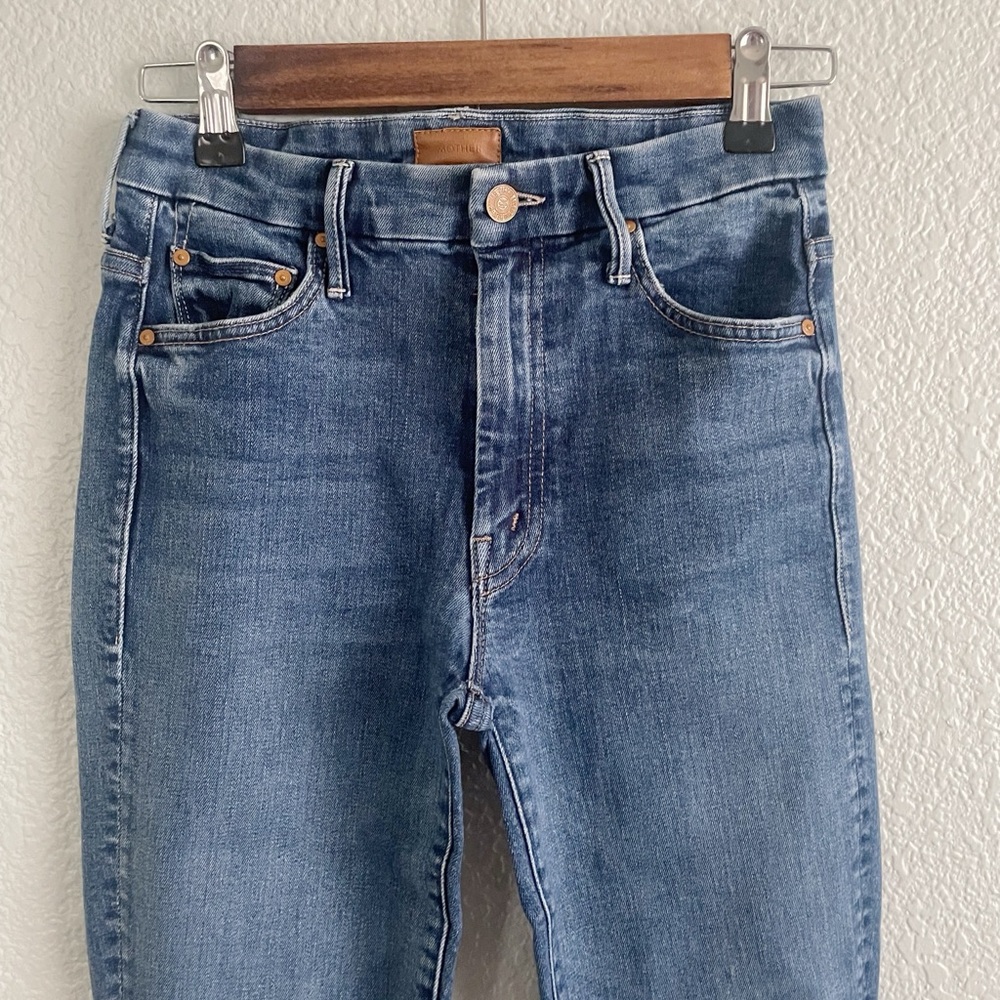 MOTHER Jeans 26 || High Waisted Looker Until Next Time Medium Wash - Picture 6 of 9